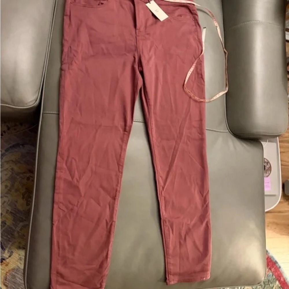 Women's Chic Maroon Skinny Jeans